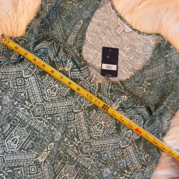 Lucky Brand Green/White/Blue Geometric Print Top, Large, NWT - Picture 8 of 12